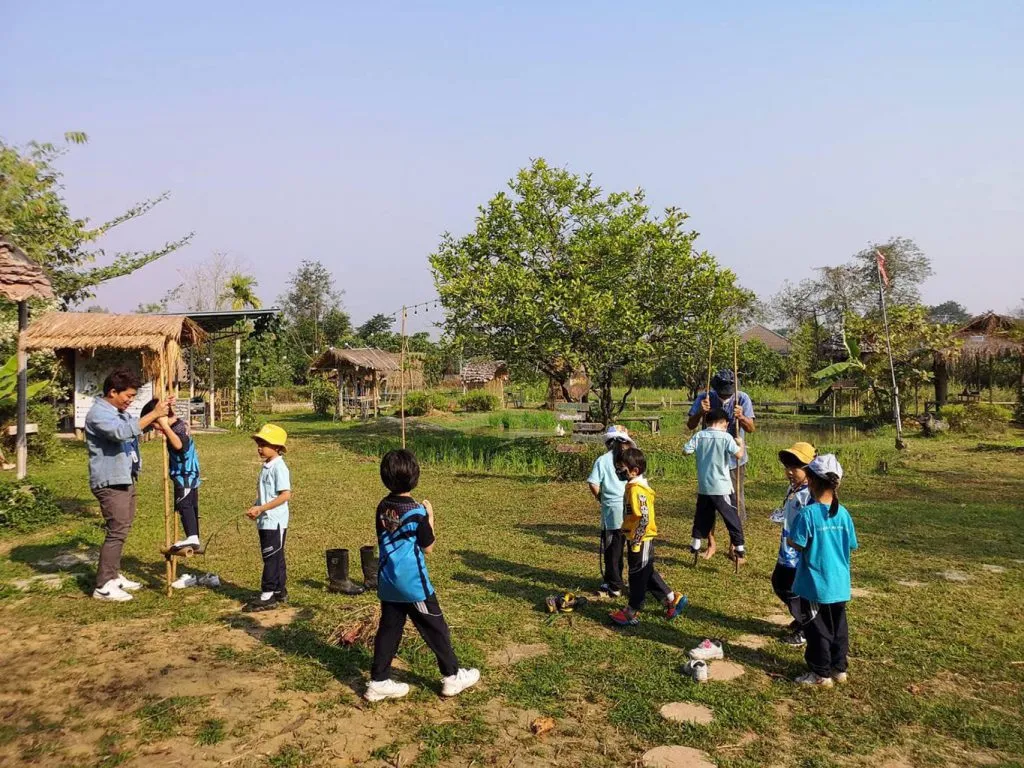 School field trips / ทัศนศึกษาโรงเรียน