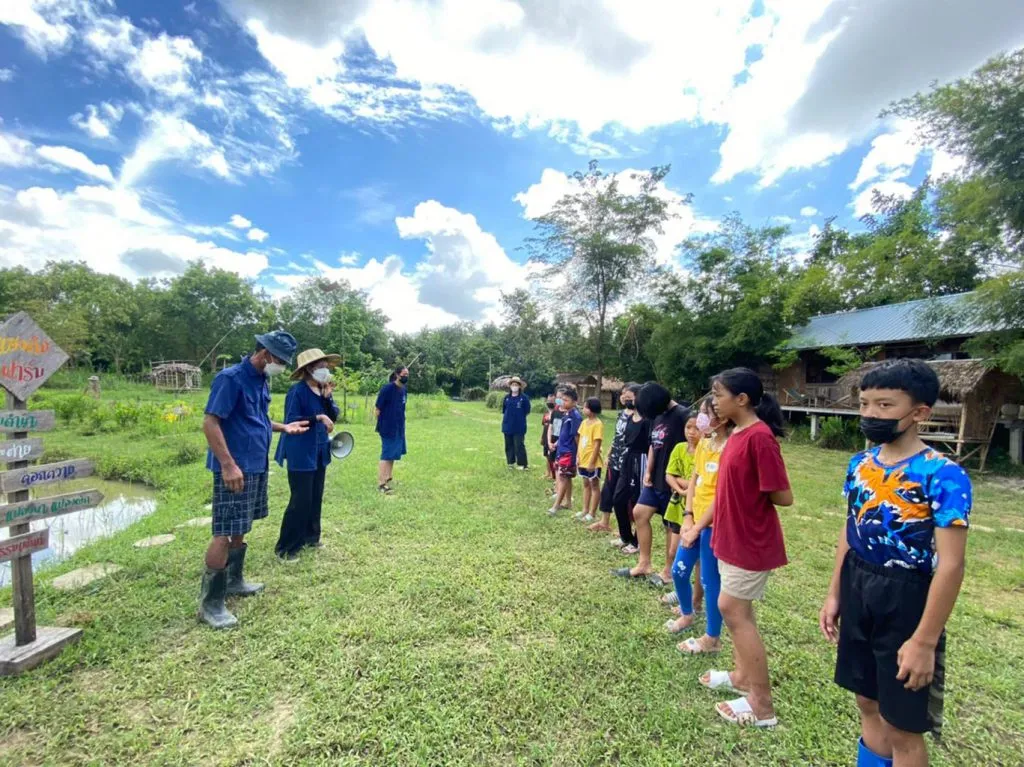 School field trips / ทัศนศึกษาโรงเรียน