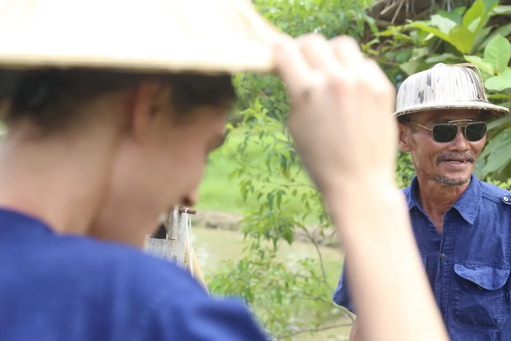 Rice planting & buffalo bathing / ดำนาและอาบน้ำควาย